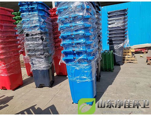 四分类脚踏塑料垃圾桶